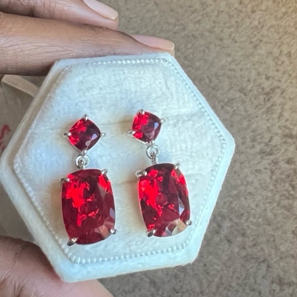 - - Gorgeous Swarovski Elements Ruby Shade Neckla… - image 2